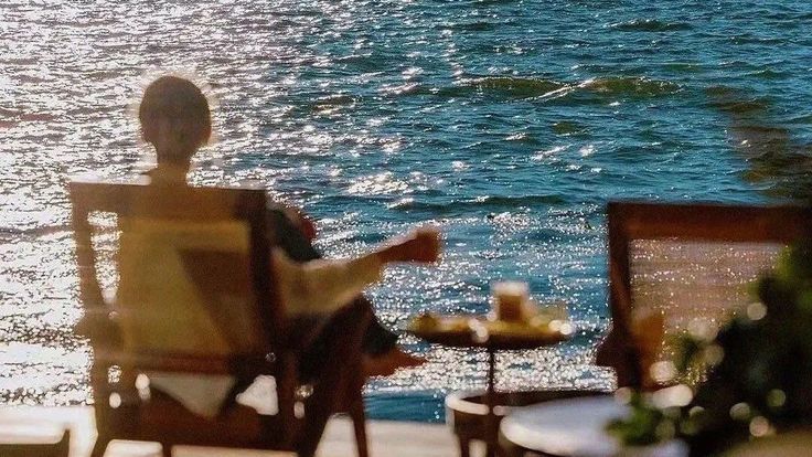 Seaside moment
